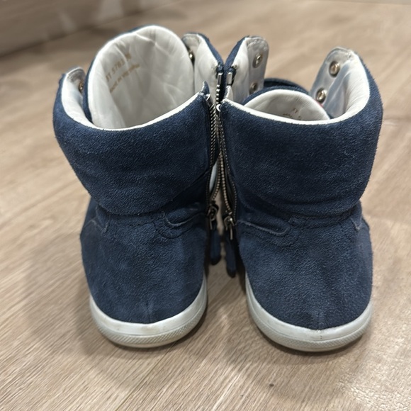 Prada high top sneakers - Picture 2 of 4